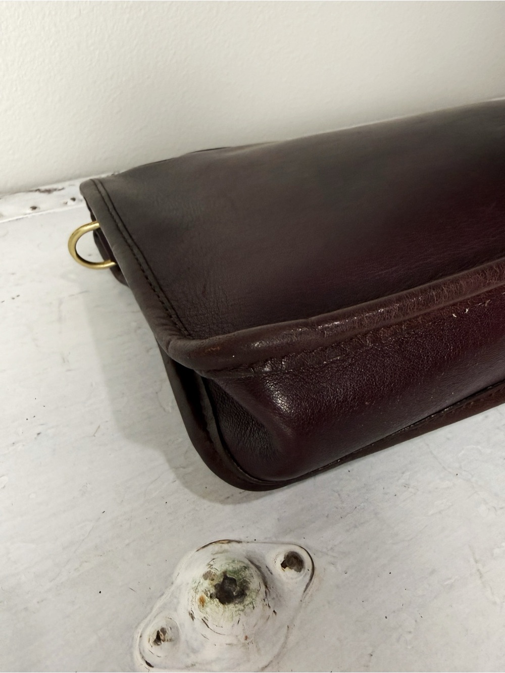 Vintage Coach Essential Basic Burgundy Crossbody Clutch Bag NYC 1970’s - Picture 11 of 13